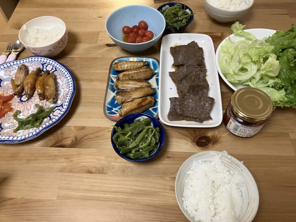がんばらない親子ごはん DAY1｜鶏リブで時短！焼肉のたれ焼きごはん
