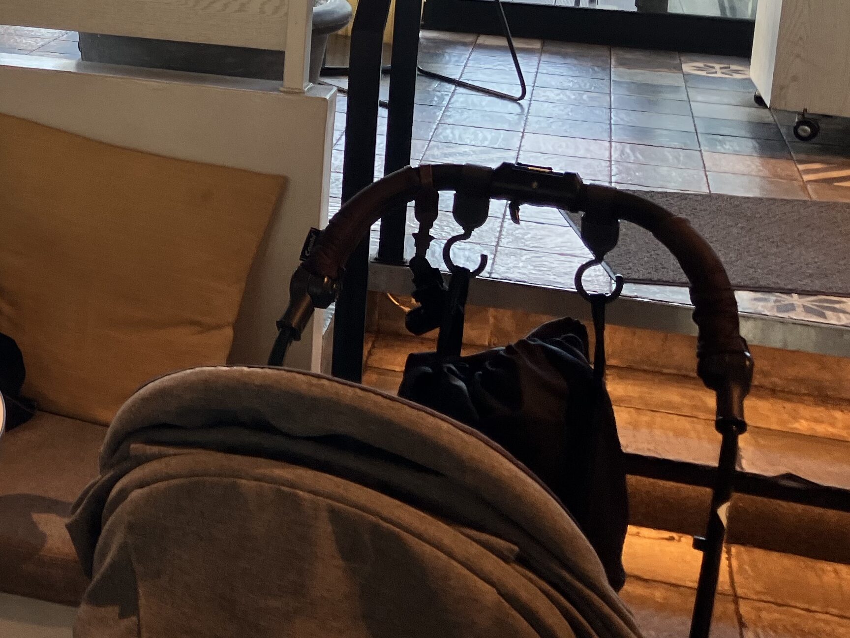 BESIDE SEASIDE 席の様子